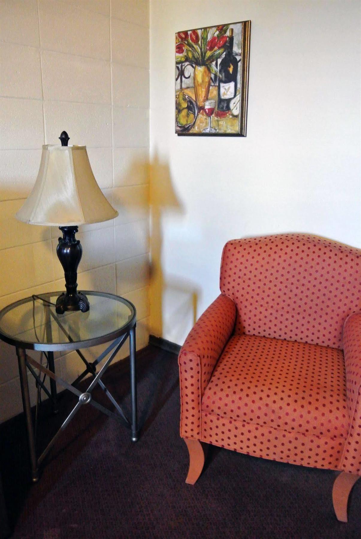 Vegreville Garden Inn Экстерьер фото